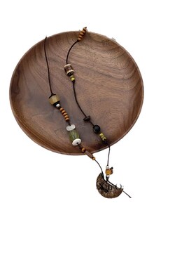 新款复古笑脸装饰吊坠项链小众设计百搭配饰古着R多元素项链毛衣