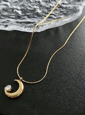 钛钢禹希不带配色高级感设计ins百搭J冷淡风月亮项链女饰品