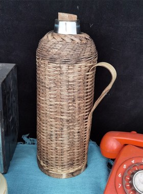 民俗老物件老式录音机拨盘电话机茶壶手电筒暖壶80年怀旧装饰摆件