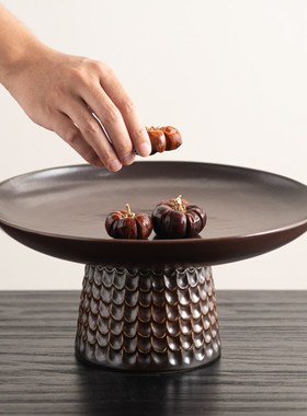 侘寂风陶瓷果盘餐桌高脚托盘法式中古茶桌样板房客U厅软装饰品摆
