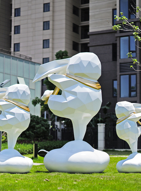 广场玻璃钢摆件几何抽象兔子雕y塑户外草坪景观售楼部庭院中式装