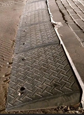 台阶垫斜坡垫汽车路沿坡上坡垫楼梯垫室内家用门槛垫橡胶马路牙子