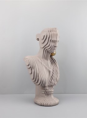 现代简约树脂切形女人物艺术雕塑摆件G样板房客厅卧室玄关家居饰