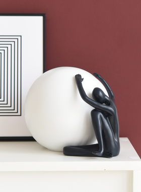 现代简约高级感h艺术抽象人物摆设样板房间酒柜家居软装饰品小摆