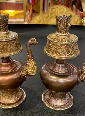 尼泊尔手工纯铜雕花贲巴壶净水瓶文巴壶奔巴灌顶摆件家用摆件居家
