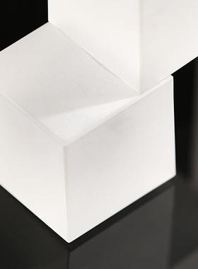 简约现代轻奢样板间家居书房书柜陈设品几何梯形水晶书档书立书靠