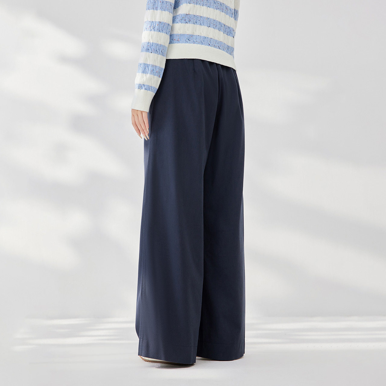 IEF/爱依服【大码女装】2025秋季新款韩系简约通勤气质显瘦阔腿裤,淘宝优惠券,粉丝福利购,淘宝优惠卷