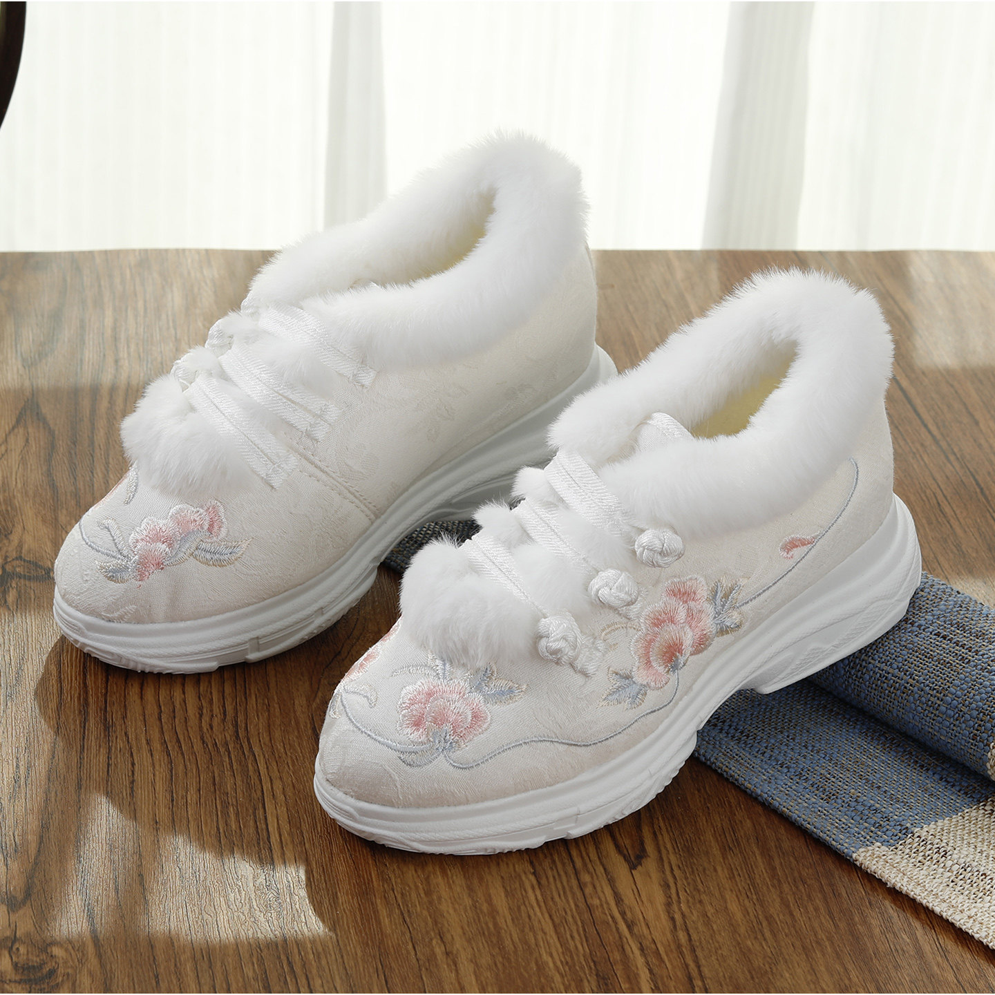 秋冬老北京棉鞋绣花毛口加绒加厚软底运动鞋配汉服休闲低帮女鞋子,淘宝优惠券,粉丝福利购,淘宝优惠卷