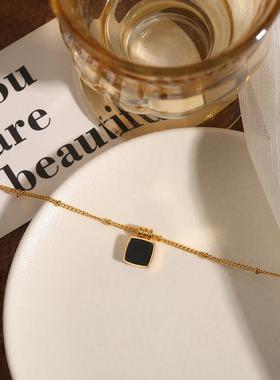 黑色方牌项链女转运珠锁骨链轻奢小众高级感简约脖颈链钛钢不掉色