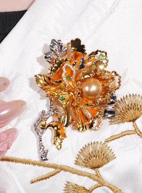 VISING珠宝花开富贵金色贝珠花朵胸针毛衣链两戴款S925