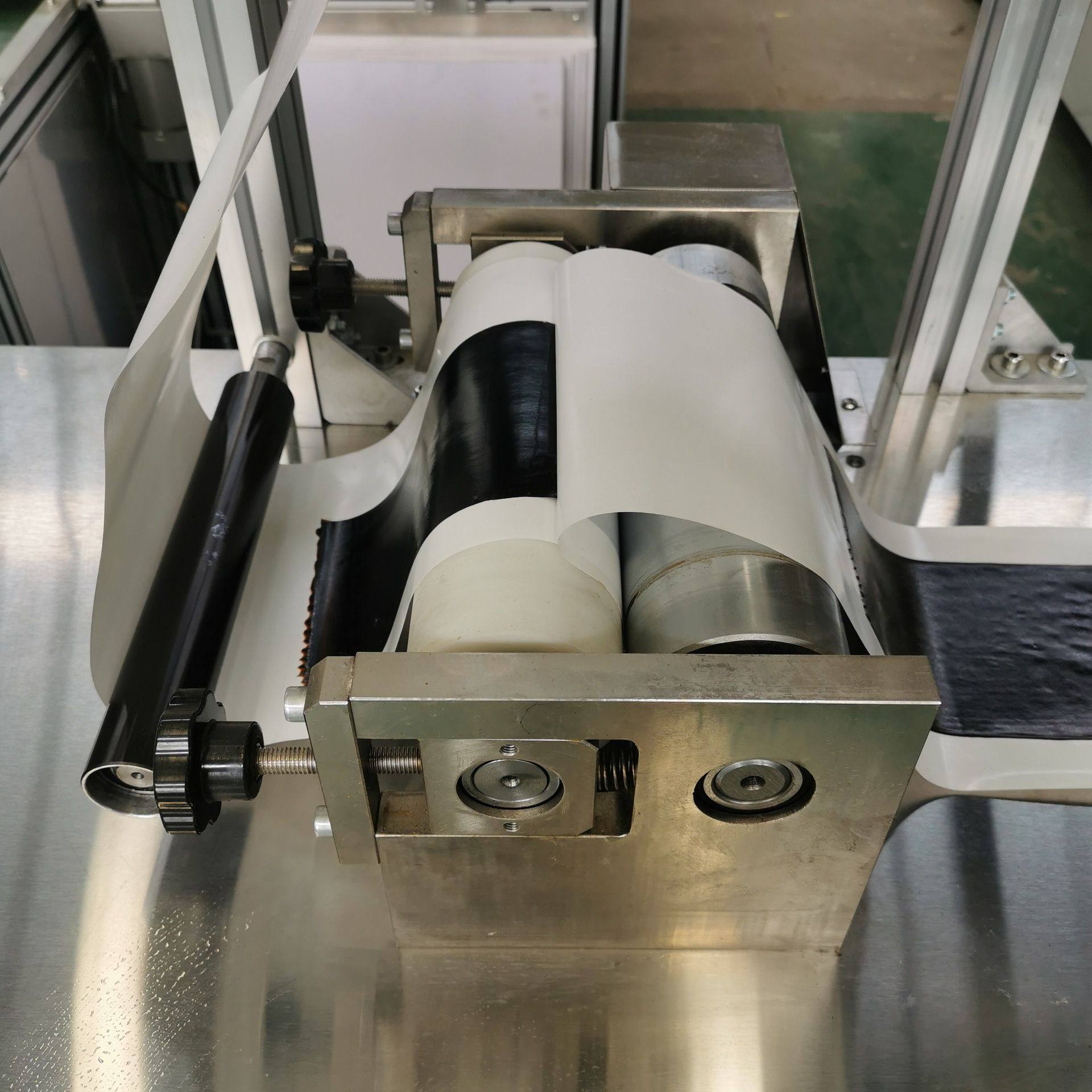 全自动热熔胶涂布机发热贴艾草贴自动涂布机网线辊计量涂布涂布机,淘宝优惠券,粉丝福利购,淘宝优惠卷