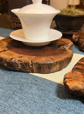 青蚨黄眉庵雷击枣木原木摆件