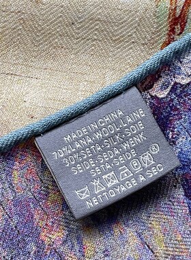 白玫瑰70丝f毛小方巾秋冬高品质双面印花手工卷边保暖围脖小披肩