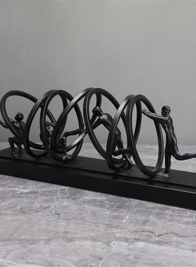 现代简约轻奢金属人物摆r件客厅玄关电视柜样板房家居桌面软装饰