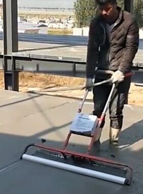 混凝土覆膜机电动振平尺盖膜机全自动振平去脚印充电振平尺铺膜机