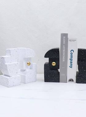 现极简博约样板客代厅书房酒间书档柜古架树脂书挡书靠书立装饰品