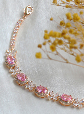 新款欧美风格时尚潮人跨境配饰女士创意款手环简约铜锆石心形手链