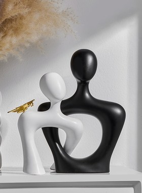 轻奢高档客厅家居玄关摆件电视柜酒柜装饰品现代简约艺术抽象情侣