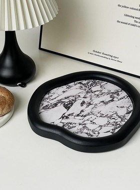 中古抽象轻奢高档皮质香薰托盘高级感玄关桌面钥匙收纳盘装饰摆件