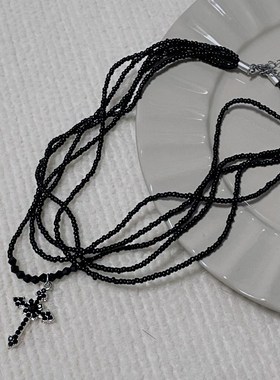 复古暗黑系黑色十字架组合多层叠戴串珠项链女简约甜酷吊坠锁骨链