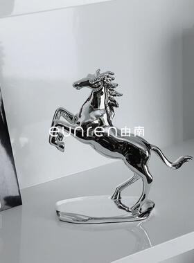 轻奢创意办公室马到成功摆件工艺品桌面装饰书房书柜电视柜装饰品
