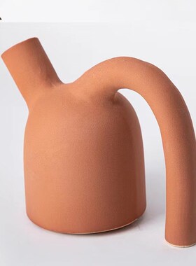 现代简约抽象几何扭曲橙色陶瓷摆件样板间儿童房客厅书柜软装饰品