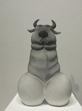 现代简约创意可爱大股牛创意家居软装摆件儿童房电视柜玄关装饰品