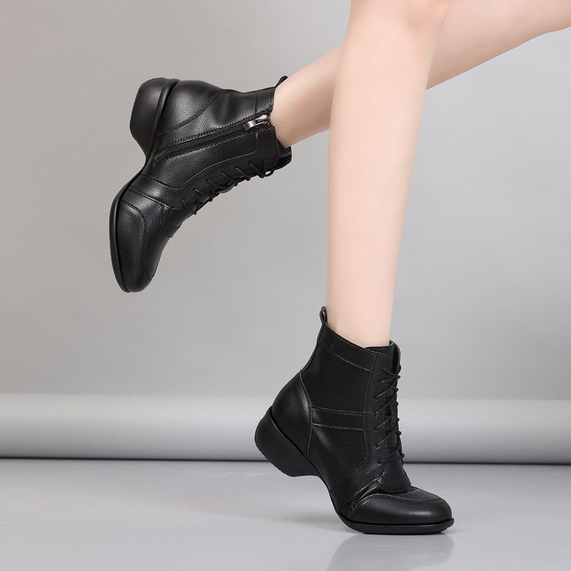 白色真皮中老年妈妈鞋软底舞蹈鞋秋冬女短靴洋气外穿广场跳舞女鞋,淘宝优惠券,粉丝福利购,淘宝优惠卷