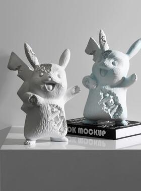 艺术创意招财雕塑摆件汽车客厅办公室书柜桌面家居样板装饰品北欧