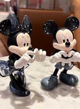 比心米妮奇手办婚礼摆件老