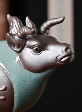 陶瓷牛摆件一对招财牛气s冲天客厅玄关桌面博古架装饰品生肖牛摆