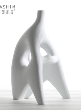 简约现H1281代抽象艺术白色脂半人物摆身件样板间面玄关电视树柜