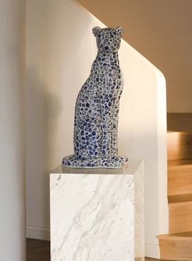 形上《豹富》法式中国风摆件w手工青花贴片豹子玄关客厅开运雕塑
