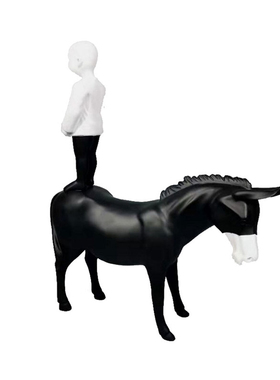 戏驴男童人物动物摆n件现代简约家居客厅样板房间售楼处酒店装饰