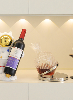 宇航员红酒架餐边酒柜装饰品轻奢风高H档客厅家居乔迁新居礼品礼