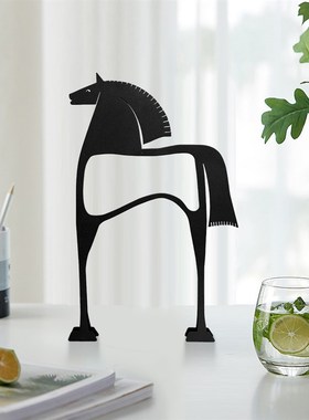 复古艺术铁艺马摆件酒柜装饰品摆件办公桌面小摆件3D动Z物艺术礼