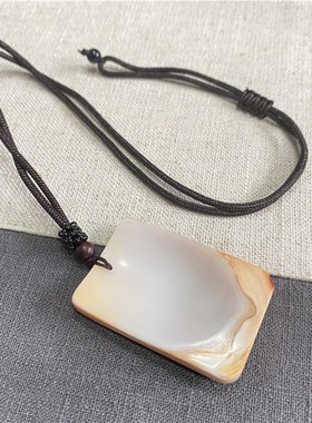 特价三大名螺之一天然s万宝螺雕刻九尾狐款吊坠 女款贝壳饰品