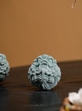 国潮招财瑞兽石狮子鱼缸假山微观造景沉水L装饰桌面青砂石茶宠摆