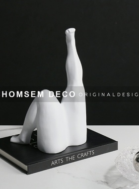 现代软装饰品创意树脂o肢体人物雕塑摆件样板房间售楼处家居摆设