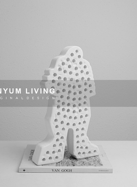 抽象镂空书卷人物艺术摆件样品屋展示中心C样板间书房博古架简约