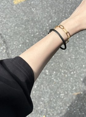 尹净汉同b款金色手链简约高级感马蹄扣黑钢叠戴新款饰品男女情侣