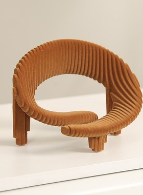 现代简约树脂g植绒抽象躺椅书房样板间售楼部书架桌面装饰摆件送