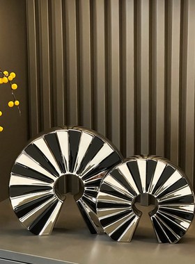 创意轻奢高级感扇形摆件样板间陶瓷软G装家居客厅酒柜电视柜装饰