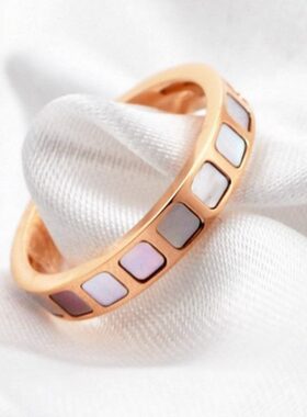 潮流小方块彩贝黑面玫瑰金戒指环 时尚男女情侣定情质感钛钢对戒