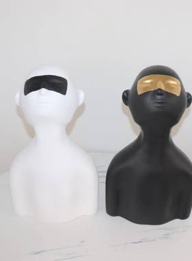 简约现代抽象人物雕塑摆件样板房客厅卧室售楼处创意家居软装饰品