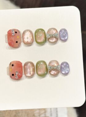 凯蒂幻彩凯蒂猫彩钻蝴蝶结穿戴甲