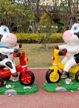 玻璃钢卡通奶牛雕塑摆o件户外动物商场店铺橱窗美陈幼儿园装饰小