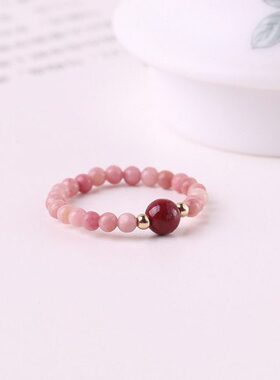 天然小众粉色红纹叠风水晶戴极细招戒指女朱砂大码胖脚趾手桃花石