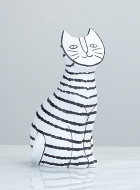 现代简约欧式轻i奢黑白条纹树脂猫摆件样板房售楼处软装饰品摆设