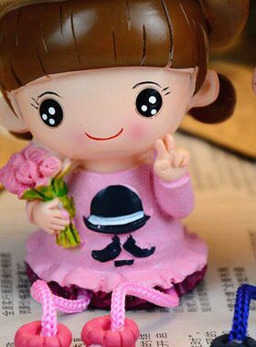 生日礼物树脂吊小 娃娃小装饰品摆件创意美脚现代店铺天家居